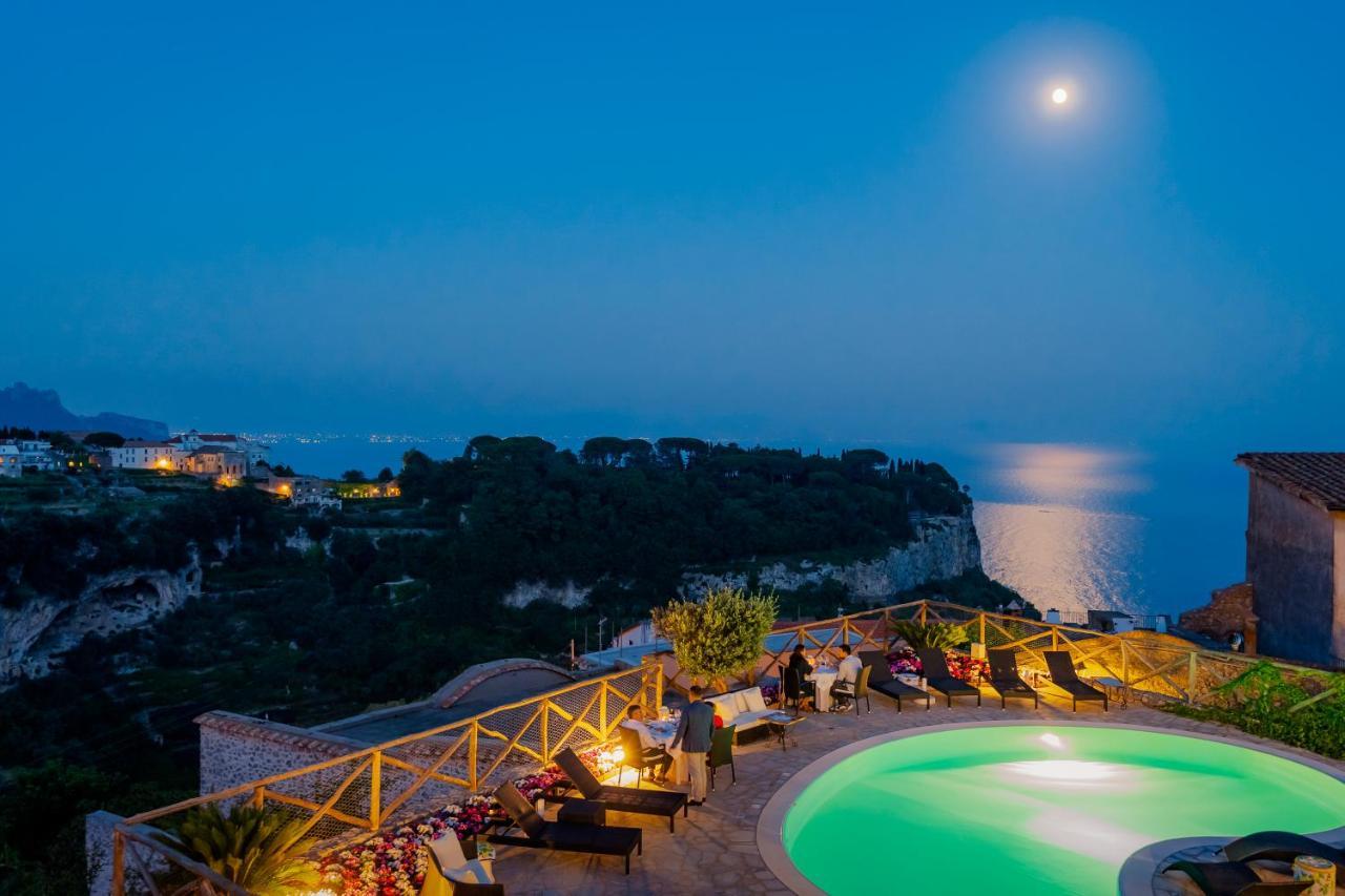 Palazzo Pascal Hotel Скала Екстериор снимка